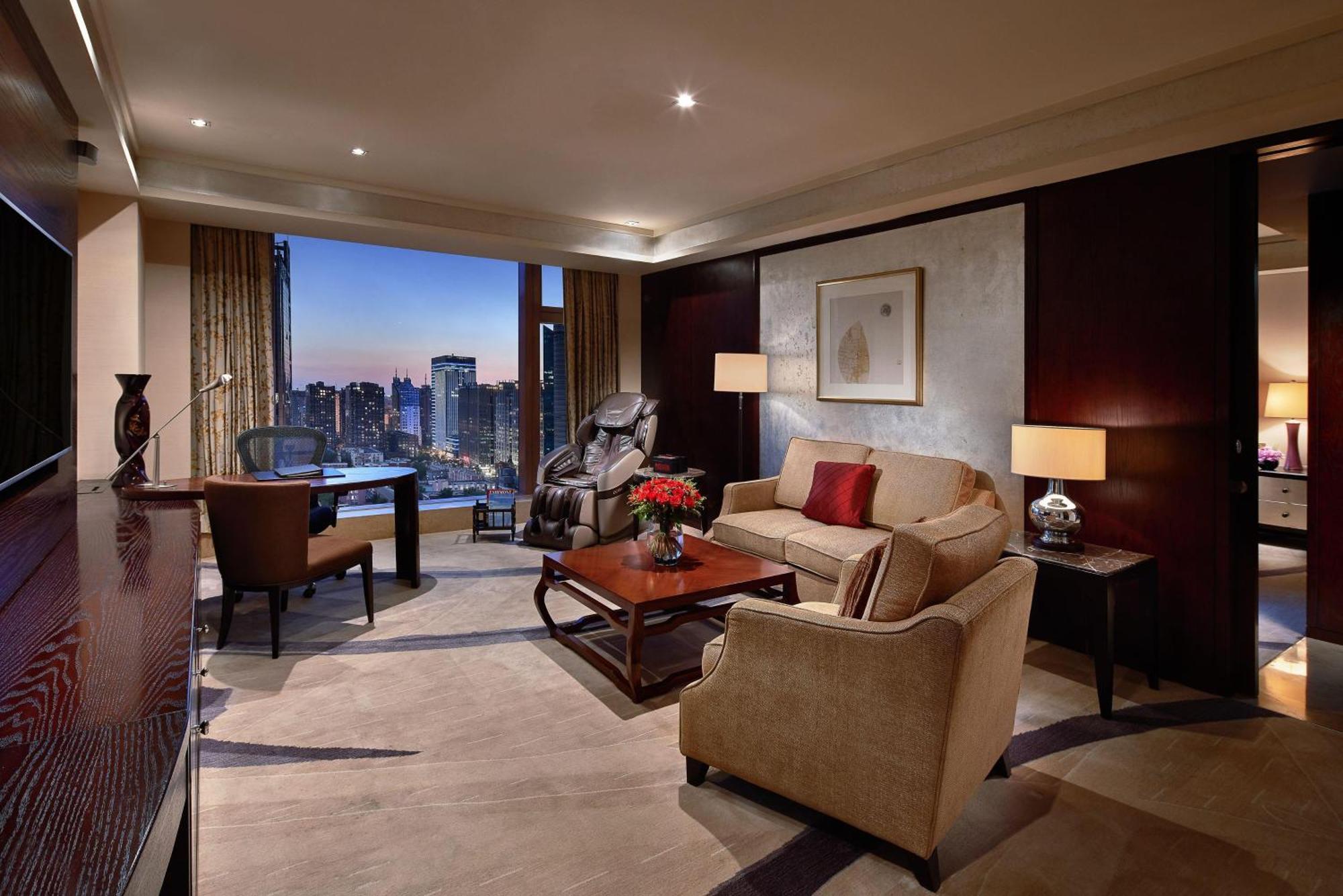 Hotel Fairmont - 20 Minutes To Forbidden By Metro 5*