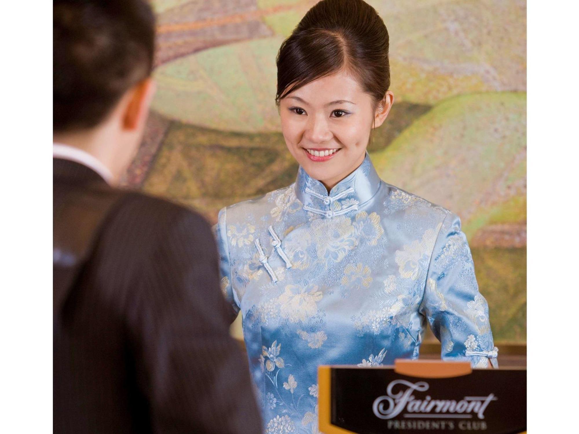 Fairmont - 20 Minutes To Forbidden By Metro 5*